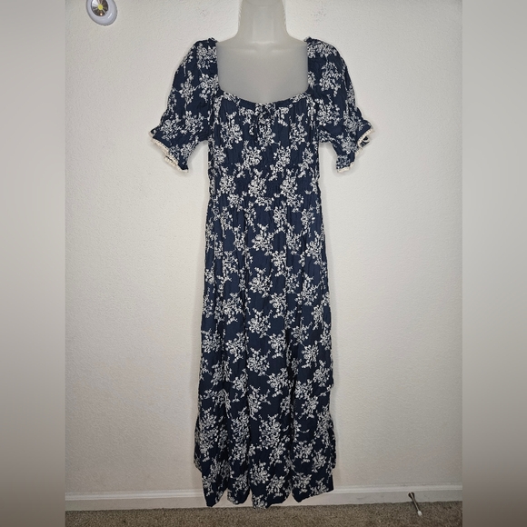 Altar'd State Boho Embroidered Ditsy Floral Puff Sleeve Tiered Midi Dress L - Picture 2 of 12